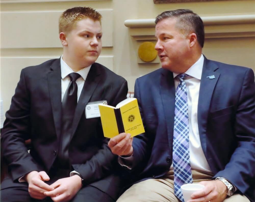 CV Tech students sits with state official